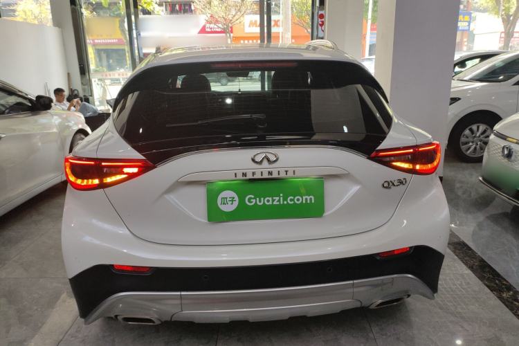 Used Infiniti QX30 2017 1.6T Two-Wheel-Drive Sport Edition Rear