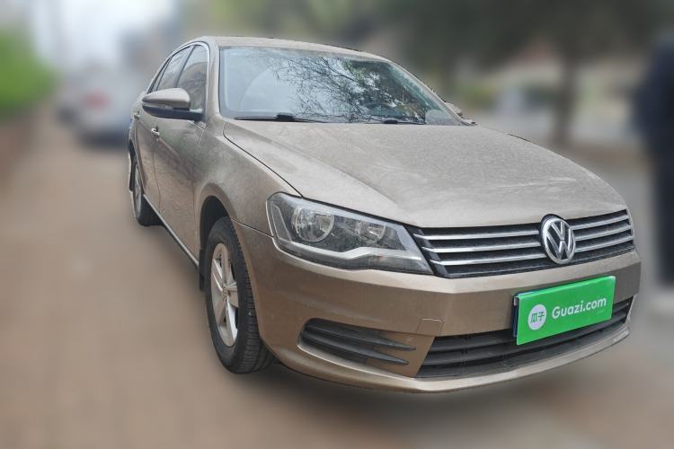 Used Volkswagen Bora 2014 1.6L Automatic Fashion Model Front Right 45 Deg