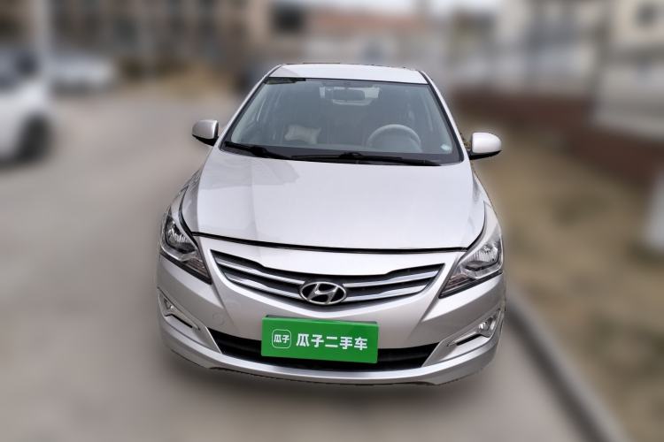 Used Hyundai Verna (older generation) 2014 1.4L Manual Smart GLS Trim