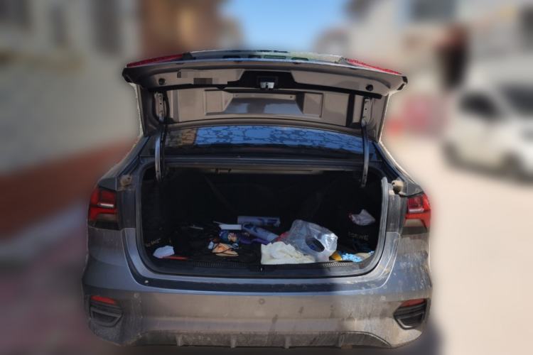 Used Roewe i5 2021 1.5L CVT Black Gold Edition