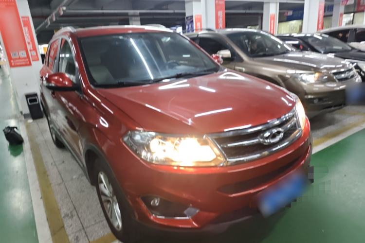 Used Chery Tiggo 5 2014 2.0L CVT Family Deluxe Edition Front Right 45 Deg