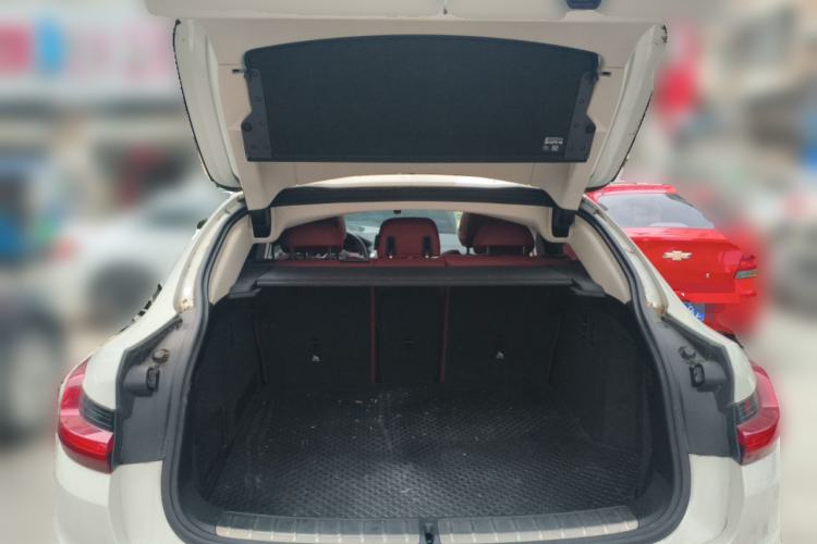 Used BMW X4 2021 xDrive 25i M Sport Package Trunk