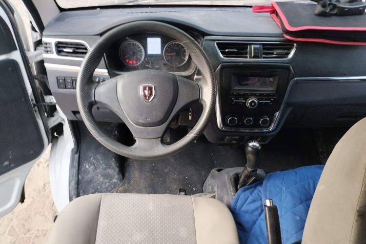 Used Jinbei Hiace X30 2023 1.5L Wealthy Van 2/5-Seater Non-Air-Conditioned Version SWC15M Steering Wheel