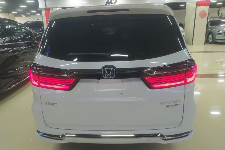 Used Honda Elysion 2022 2.0L eHEV Luxury Edition
