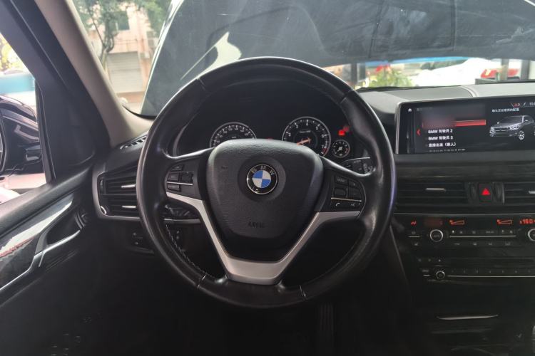 Used BMW X5 2018 xDrive28i
