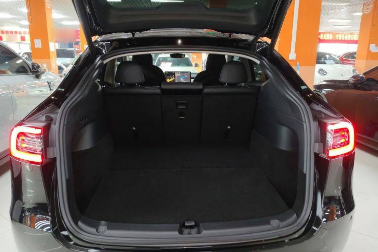 Used Tesla Model Y 2022 Rear-Wheel-Drive Version
