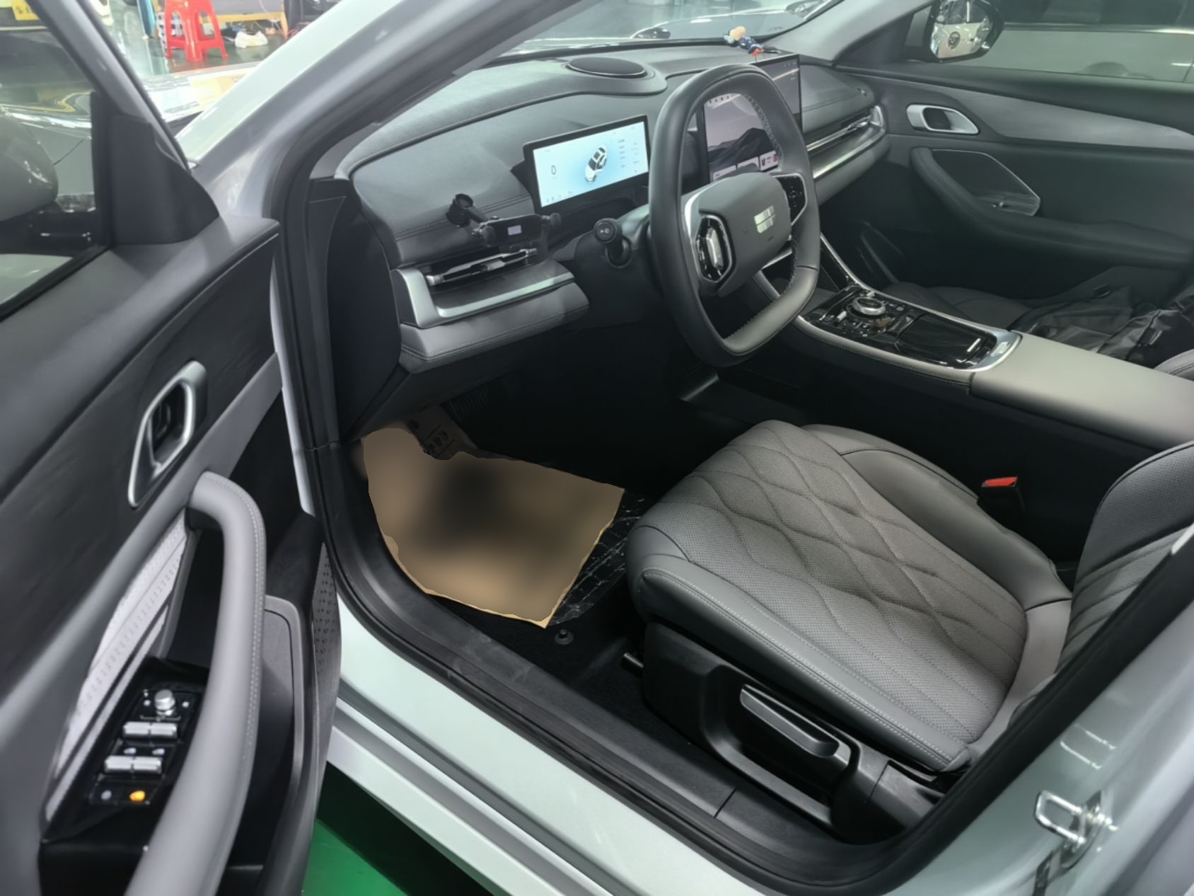 Geely Galaxy A7 2025 Model EM-i 150km Prestige Edition — снимка 18