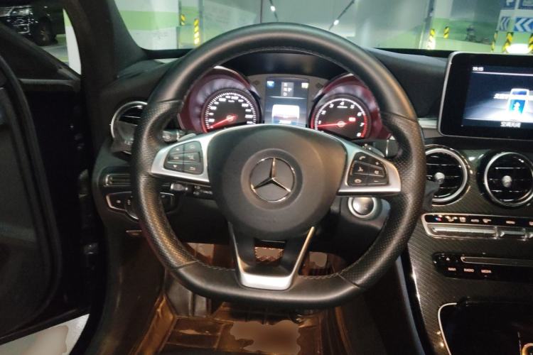 Used Mercedes-Benz C-Class 2017 Restyled C 200 Sport Edition Steering Wheel