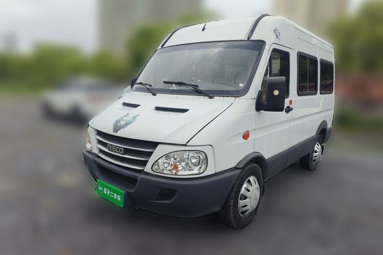 Used Iveco Power Daily 2017 2.5T Classic A32 Mid-Roof 6-7 Seater Bus 47Z5