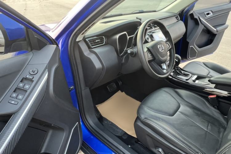 Used JMC Yusheng S330 2016 1.5L GTDi Automatic Two-Wheel Drive Prestige Edition
