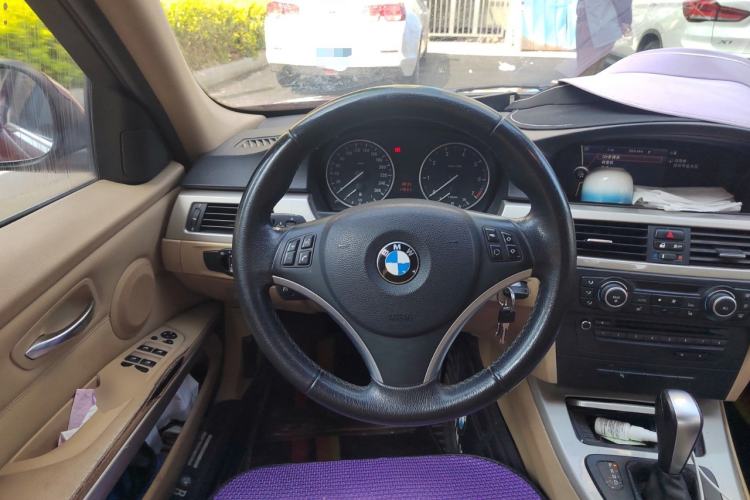 Used BMW 3 Series 2010 320i Luxury Model Steering Wheel