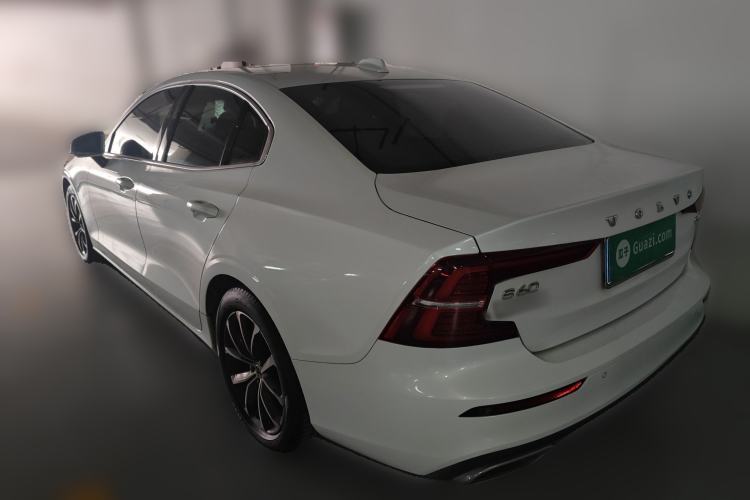Used Volvo S60 2020 T4 Zhiyi Luxury Edition
