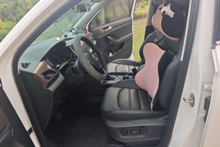 Used Volkswagen Tharu 2021 280TSI Two-Wheel-Drive Luxury Plus Edition Left Front Seat