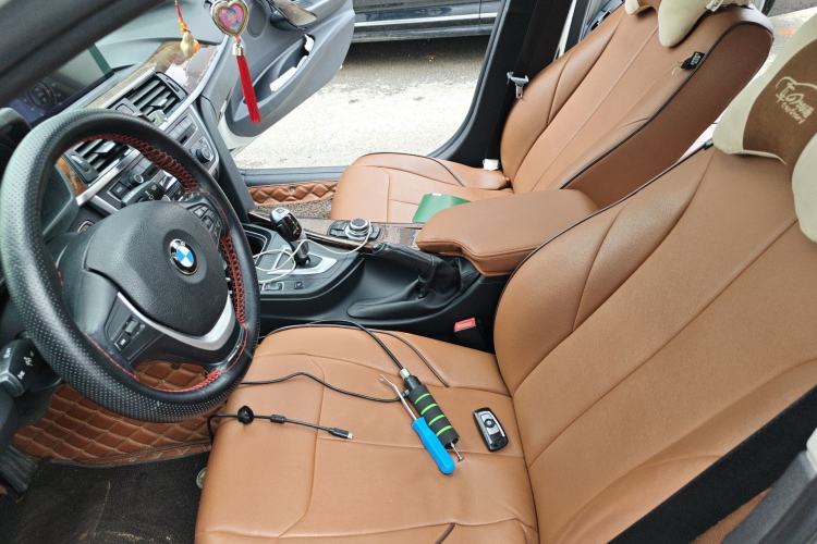 Used BMW 3 Series 2013 Facelifted 320Li Luxury Design Package Left Front Seat