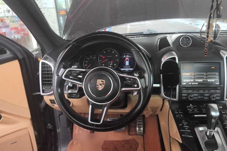 Used Porsche Cayenne 2016 Cayenne Platinum Edition 3.0T
