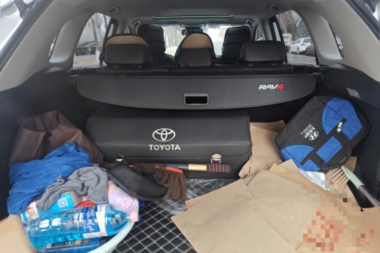 Used Toyota RAV4 2021 2.0L CVT Two-Wheel Drive Fashion PLUS Edition Trunk