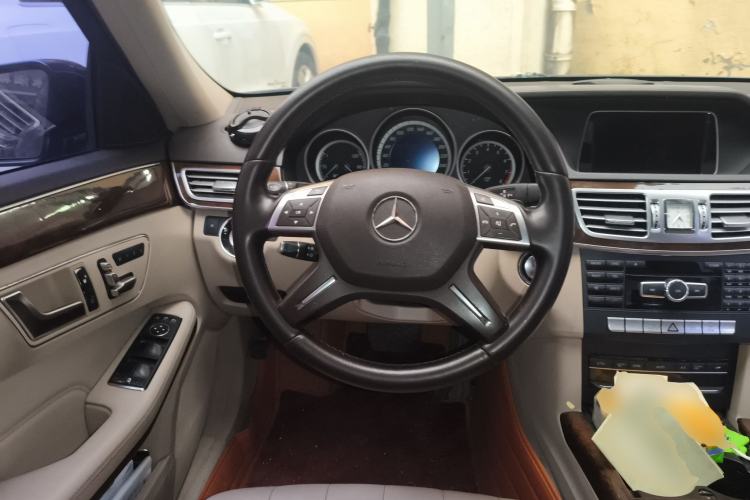 Used Mercedes-Benz E-Class 2015 E 200 L
