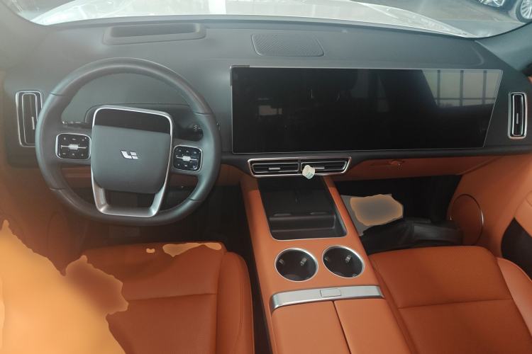 Used Li Auto L7 2023 Air model

