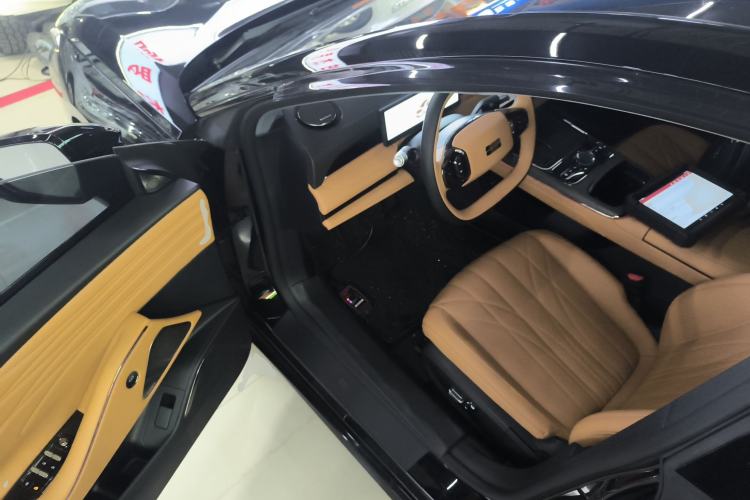 Used Geely Galaxy 8 2025 130km EM-i Deluxe Edition