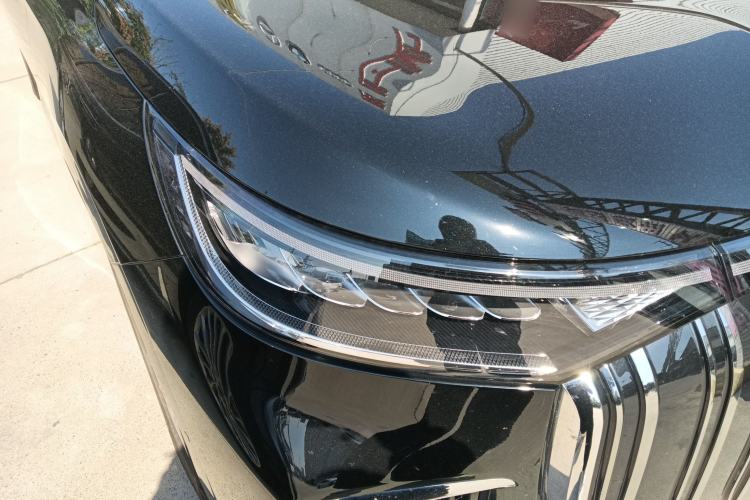 Used VOYAH Dream 2022 0-Emission Version Range of 475 km Right Front Headlight