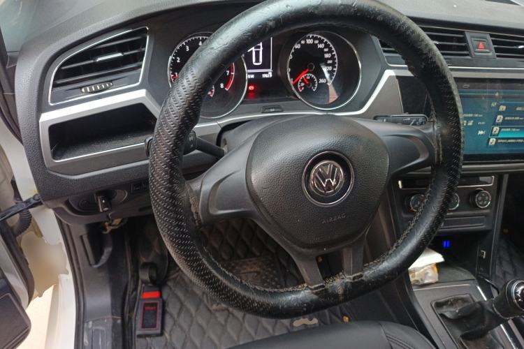 Used Volkswagen Touran 2016 Volkswagen Touran L 280TSI Manual Trend Edition
