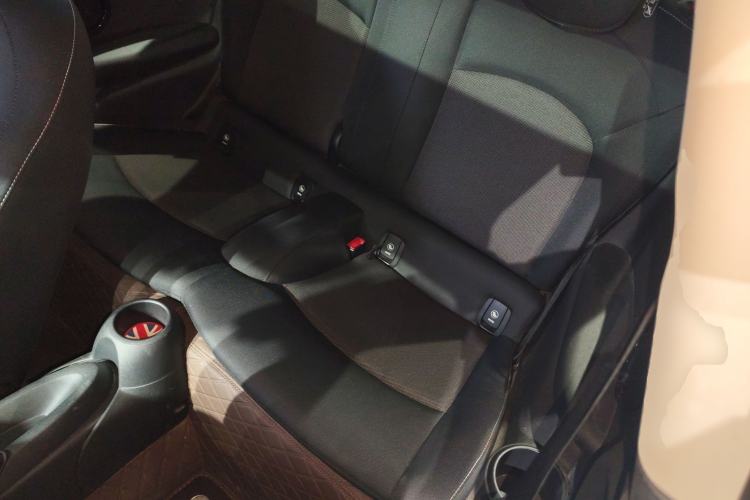 Used MINI MINI 2014 1.5T COOPER Fun
