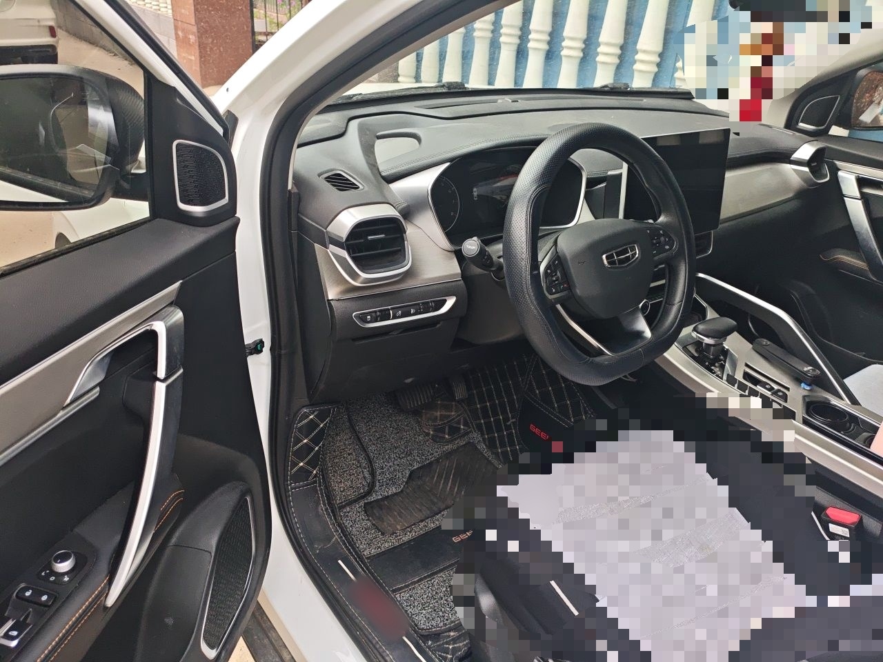 Geely Auto Coolray 2024 1.5T DCT Longteng Edition — снимка 16