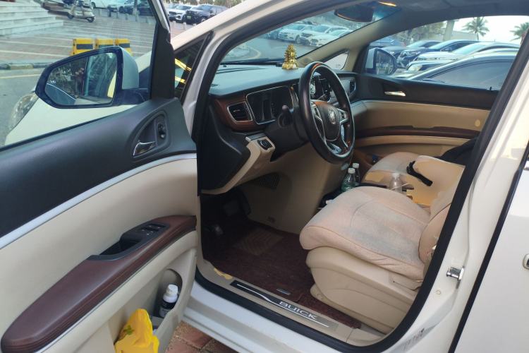 Used Buick GL8 2017 25S Luxury Version China V Standard
