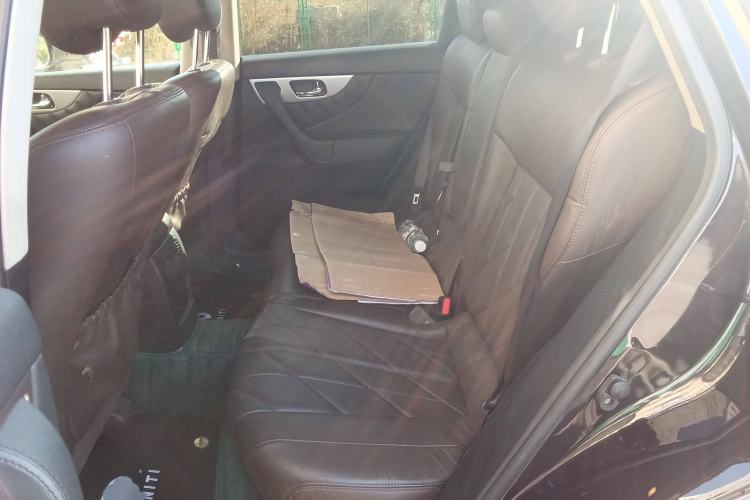 Used Infiniti QX70 2013 3.7L Standard Edition
