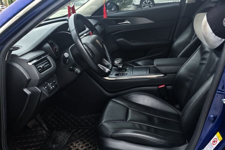 Used Hongqi H5 2022 Classic Model 1.8T Automatic Smart Connect Flagship Edition Driver Seat