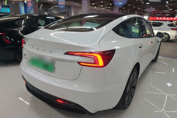 Used Tesla Model 3 2023 Rear-Wheel-Drive Version
