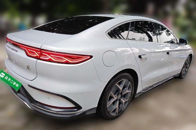 Used BYD Han 2024 EV Glory Edition 605KM Front-Wheel-Drive Premium Model