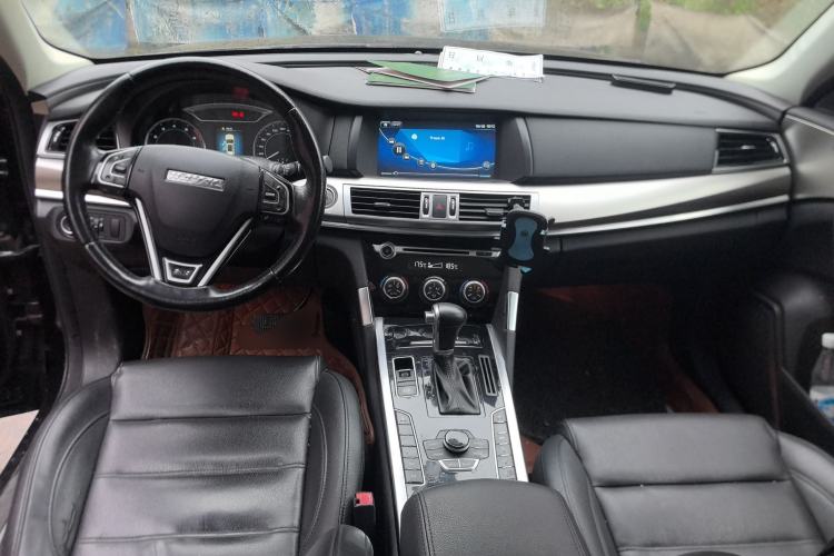 Used Haval H7 2016 Blue-Label H7 2.0T Automatic Luxury Model Center Console