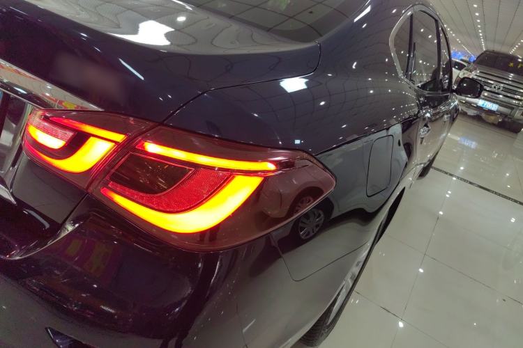 Used Infiniti Q70 2017 Q70L 2.5L Elite Edition Exterior 3