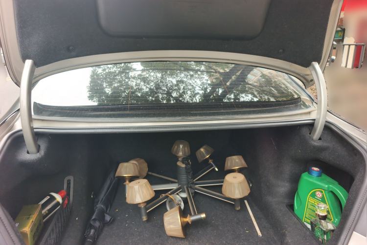 Used BMW 5 Series 2014 530Li Leading Model
