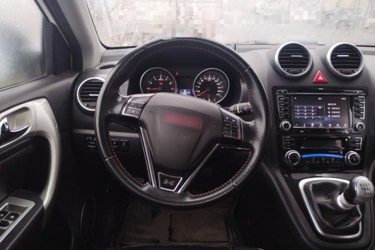 Used Haval H6 2013 Upgraded Model 1.5T Manual Two-Wheel Drive Elite Version
