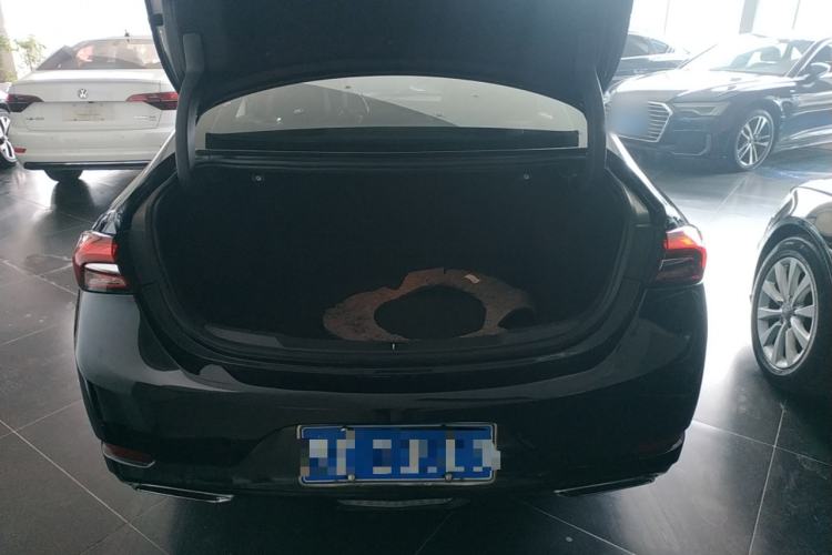 Used Buick LaCrosse 2019 28T Luxury Version
