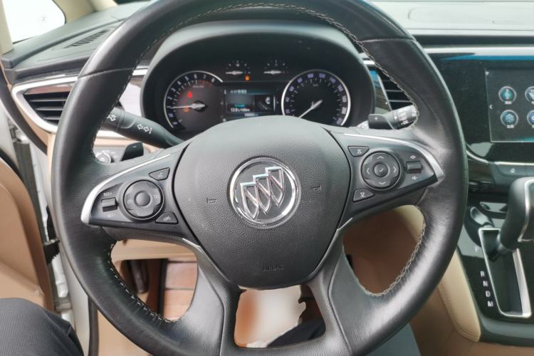 Used Buick GL8 2018 ES 28T Luxury Model China VI Standard Steering Wheel