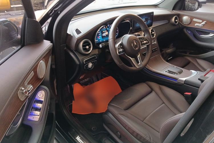 Used Mercedes-Benz GLC 2020 Facelifted GLC 300 L 4MATIC AMG-Line Driver Seat