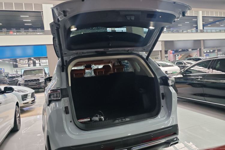 Used JETOUR X70 PLUS 2025 1.5T Luxury Edition 5 Seats
