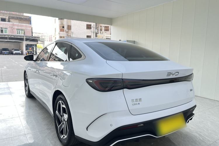 Used BYD Seal 06 New Energy 2024 DM-i 120KM Flagship Model Exterior 3