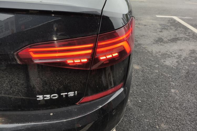 Used Volkswagen Passat 2020 330TSI Elite Edition China VI Right Rear Taillight