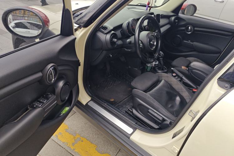 Used MINI MINI 2016 1.5T COOPER Five-Door Edition