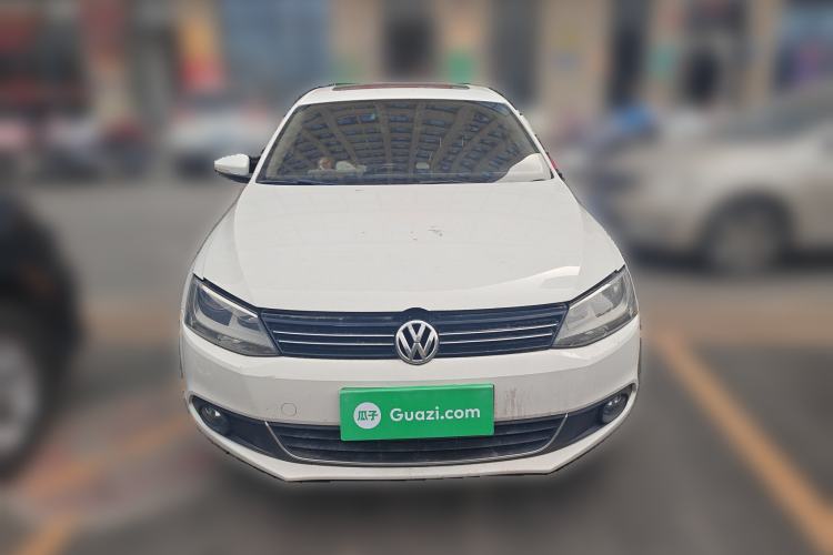 Used Volkswagen Sagitar 2015 1.6L Automatic Comfort Model
