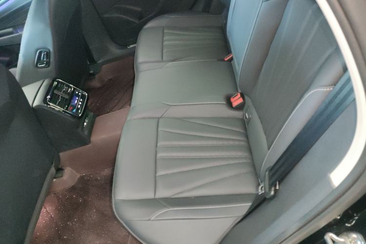 Used Volkswagen Passat 2025 Outstanding Model 380TSI Starry Dragon Glorious Edition