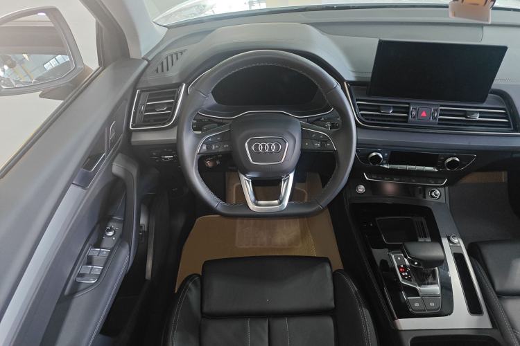 Used Audi Q5L 2024 40 TFSI Fashion Dynamic Model
