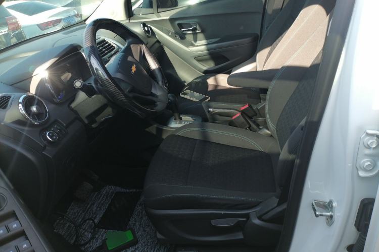 Used Chevrolet Trax 2016 1.4T Automatic Two-Wheel Drive Comfort Version with Sunroof