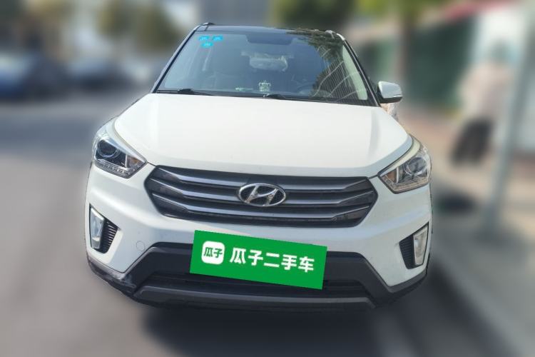 Used Hyundai ix25 2015 1.6L Automatic Two-Wheel-Drive Deluxe DLX Model