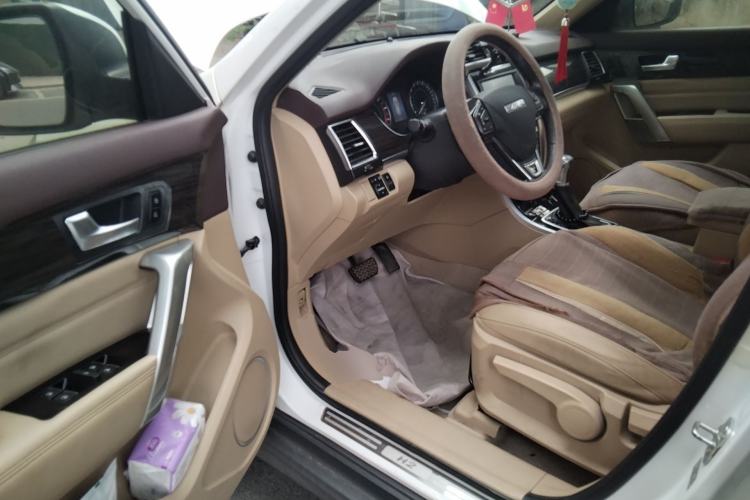 Used Haval H2 2016 Red-Label 1.5T Automatic Two-Wheel Drive Luxury Model Driver Seat