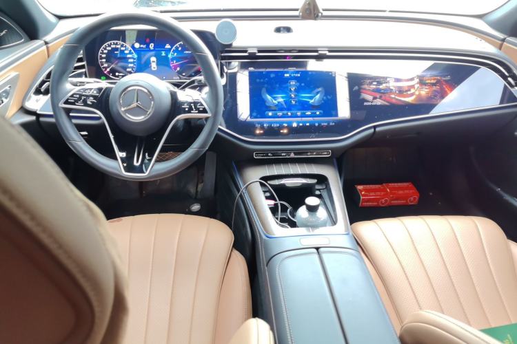 Used Mercedes-Benz E-Class 2024 E 300 L Luxury Model Center Console